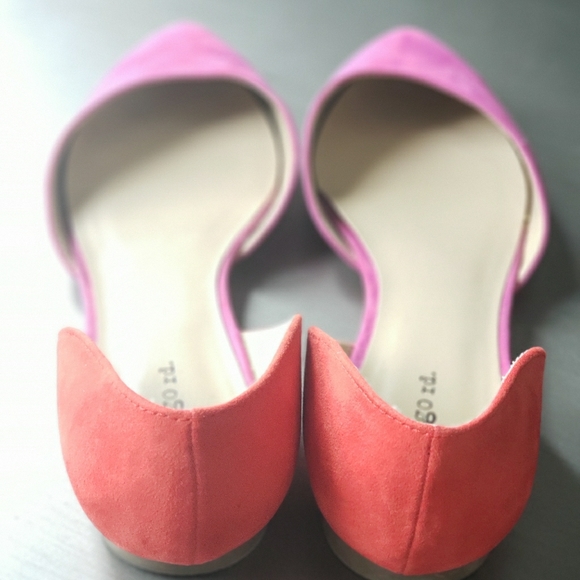 Pink and orange flats - Picture 1 of 5